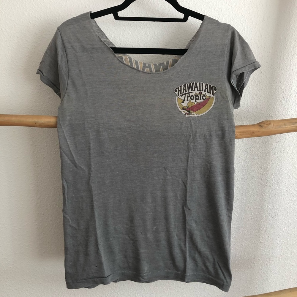 Vintage Hawaiian tropic tee